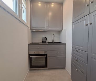 Nowa i pachnąca kawalerka na popularnym osiedlu - Photo 6