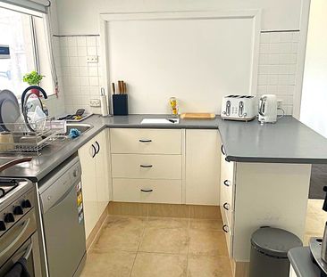 Hampton East - Photo 5