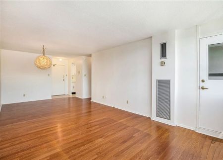For Lease - 555 BRITTANY Drive Unit# 510, Manor Park - Cardinal Glen and Area, Ontario - Photo 5