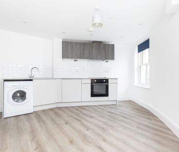 1 bed apartment to rent in Albert Road, Bournemouth, BH1 - Photo 5