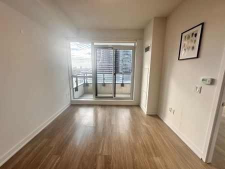 For Lease - 4085 Parkside Village Drive Unit# 903, Mississauga, Ontario - Photo 4