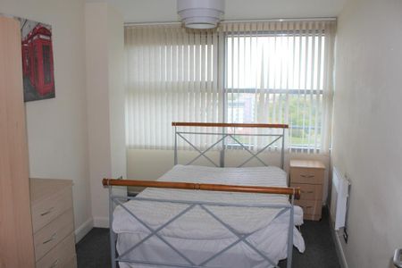 2 bedroom flat to rent - Photo 3