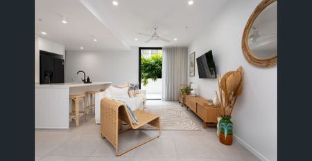 Furnished Palm Beach Apartment with Huge Private Terrace | 3-Month Summer Lease Only - Photo 4