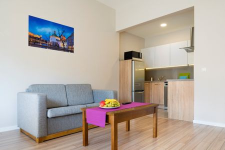 Apartament w klimatycznej kamienicy - Zdjęcie 5