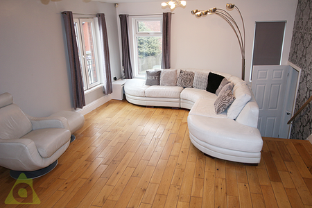 2 bedroom flat to rent - Photo 5
