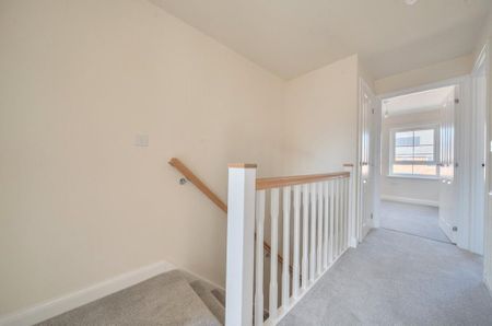 3 bedroom terraced house to rent - Photo 2