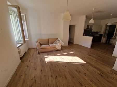 5 locali in affitto - Photo 4