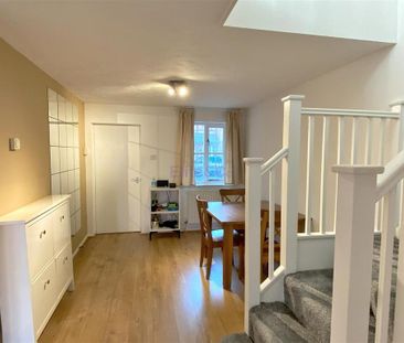 4 bedroom terraced house to rent - Photo 2