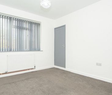 1 bedroom Flat To Let - Photo 5