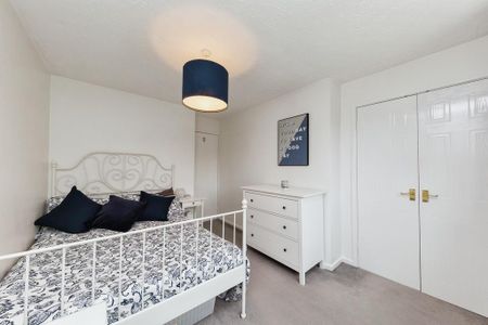 2 bedroom terraced house to rent - Photo 4