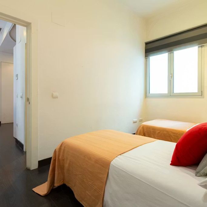 Calle Pérez Galdós, Madrid, Community of Madrid 28004 - Photo 1