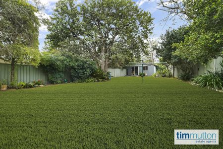 2 Forrest Rd, East Hills NSW 2213 - House For Rent | Domain - Photo 2