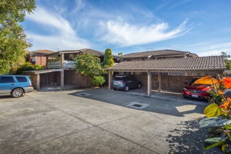 Immaculate unfurnished apartment waiting for you! - Photo 4