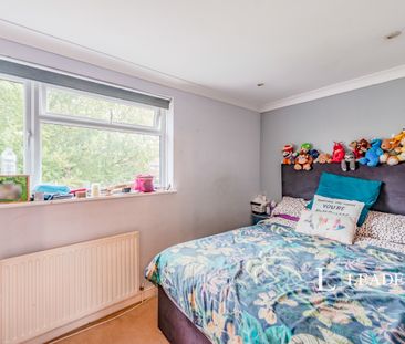 3 bedroom mid-terrace to rent Sycamore Drive - Photo 6