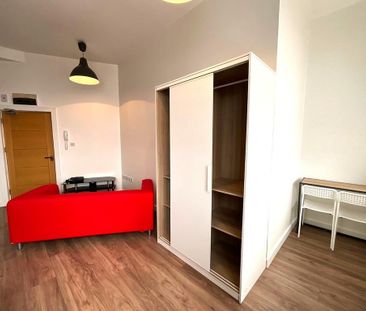 Studio to rent - Photo 5