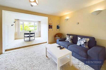 1 bedroom Flat To Let - Photo 5