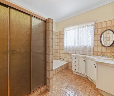 1 Delan Street, Chermside West QLD 4032 - House For Rent | Domain - Photo 3