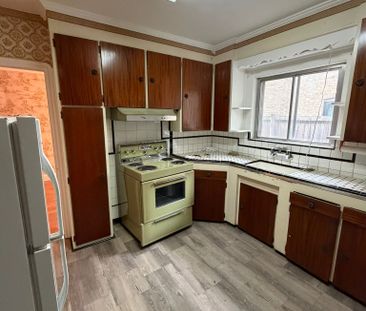 For Lease - 40 Ovida Avenue, Toronto, Ontario - Photo 3