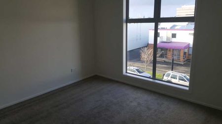 The locality of this home cannot be beaten – not only are you in the CBD but you are within walking distance to local amenities including supermarkets, public transport, gyms and cafes making this central living at its best. - Photo 4