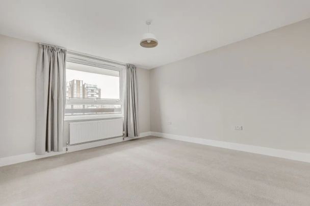 3 bedroom flat in Ranelagh Gardens - Photo 1