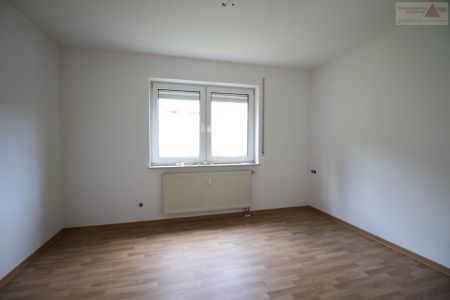 2-Raum-Wohnung mit großem Balkon und Einbauküche! - Foto 5