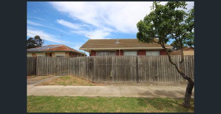 Updated 3 bedroom home. - Photo 5