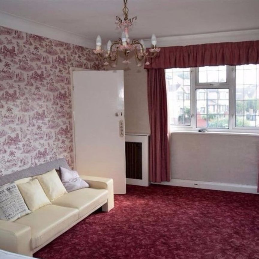 Room in a Shared House, Mount Drive, HA9 - Photo 1