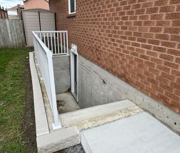 For Lease - 12 Verona Crescent Unit# Lower, Georgina, Ontario - Photo 5