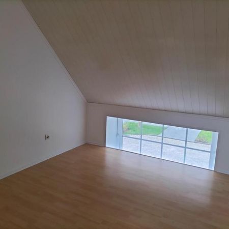 LOZINGHEM - A LOUER – Charmant appartement de type 3 dans un cadre verdoyant - Photo 3