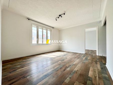 Location Appartement 4 pièces 65m² - Photo 2