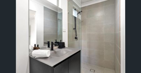 Modern Living in Sought After Edge Hill - Photo 4