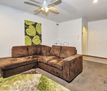 130 Learmonth Road, Wendouree - Photo 1