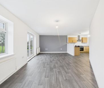 3 bedroom apartment to rent - Photo 5