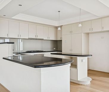 90 Tribute Street East - Photo 3