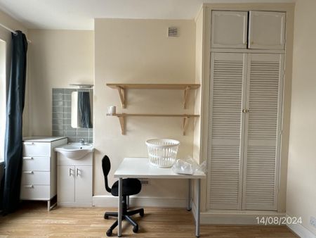 5 bedroom terraced house to rent - Photo 3