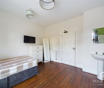 1 bedroom in a house share to rent - Photo 5