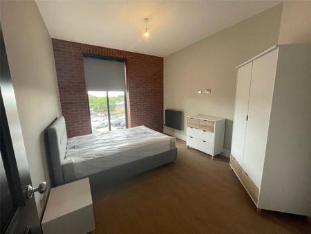 2 bedroom flat to rent - Photo 4