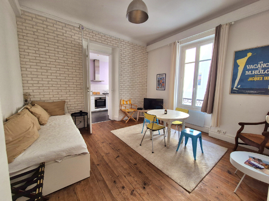 CHARAMANT APPARTEMENT T2 MEUBLE - BAIL MOBILITE JUSQU'AU 31/ à louer de 2 pièce(s) sur 33 m² - Photo 1