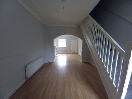2 bedroom terraced house to rent - Photo 2