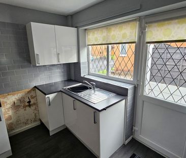 Botany Close, Heywood - Photo 3