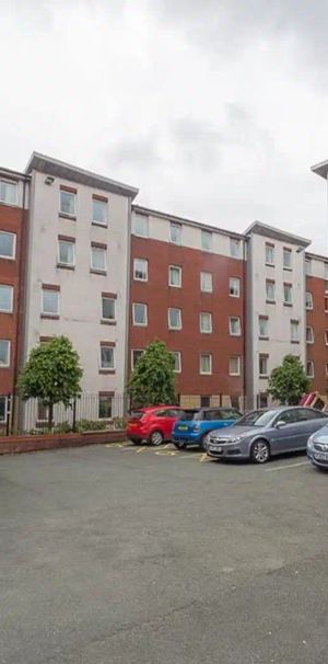 Classic+ Ensuite - Photo 1