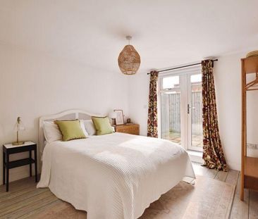 2 bedroom ground floor flat to rent - Photo 5