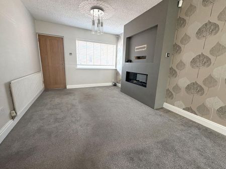 3 bedroom semi-detached house to rent - Photo 4