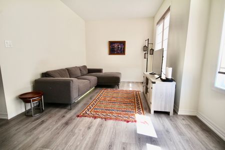 For Lease - 119 Stork Street, Oakville, Ontario - Photo 2