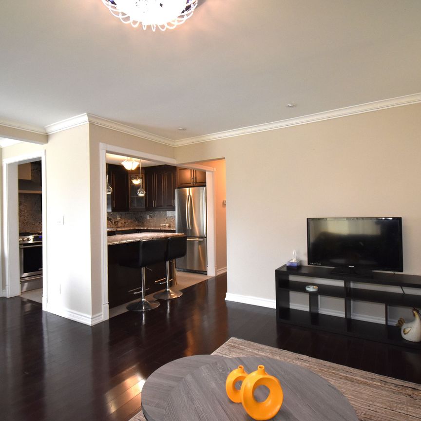 For Lease - 15 Suraty (Main) Avenue, Toronto, Ontario - Photo 1