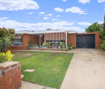 12 Simpson Avenue Forest Hill NSW - Photo 2