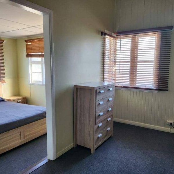 Short Term - Queen Bed - A/C Free WiFi, Incl Power, Fully Furnished - Photo 1