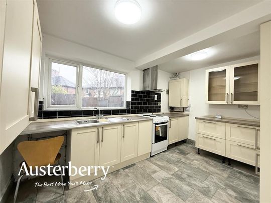 3 bedroom semi-detached house to rent - Photo 1