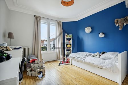 MAGNIFIQUE MAISON AU COEUR DES VALLEES - Photo 2