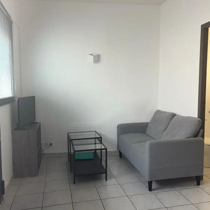 Location appartement 2 pièces - 31.7m² à Bourges (18000) - Photo 1